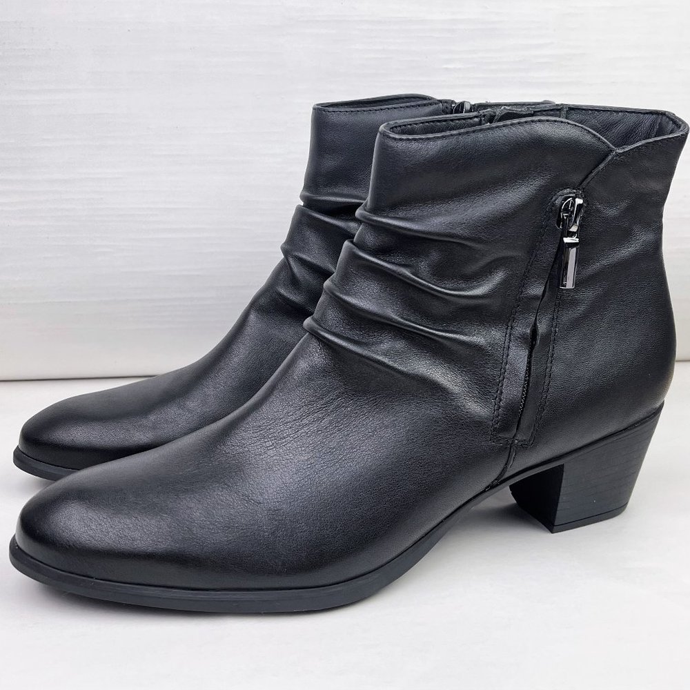 Munro Women's Elliot Black Leather Heeled Ankle Boots